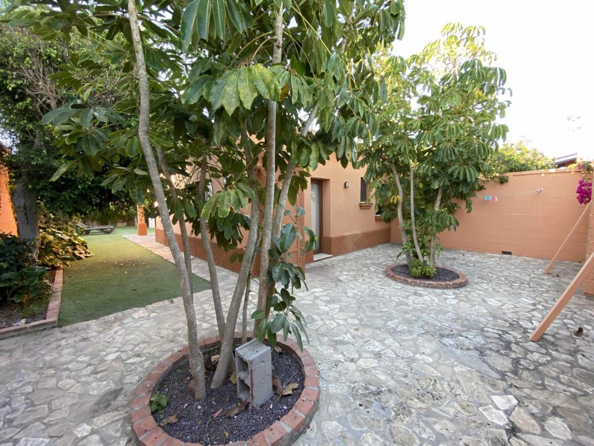 Casa Con Jardin Privado Y Piscina Compartida Villa Cadiz Bagian luar foto